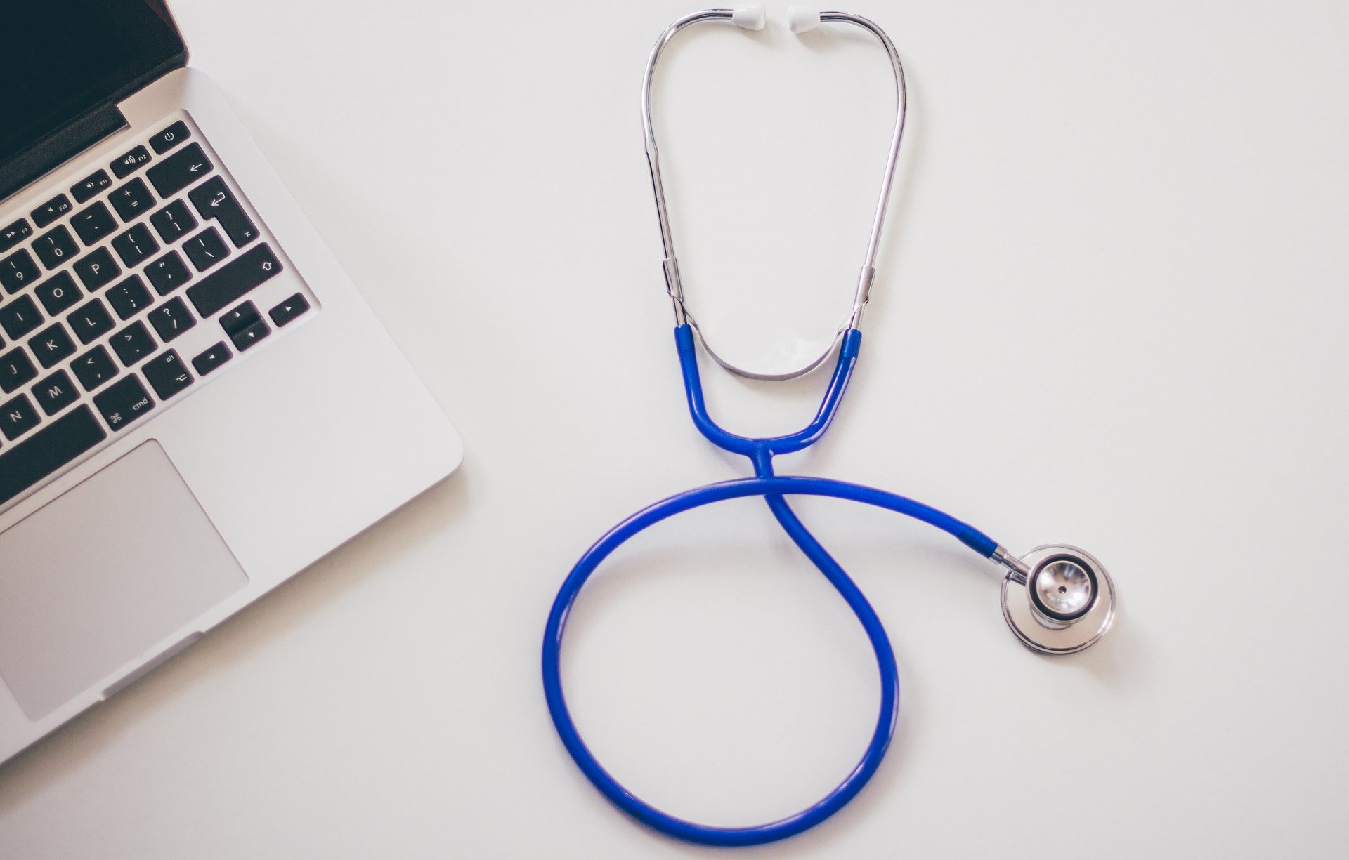 Pozycjonowanie w branży medycznej – czyli słów kilka o tym, jak zwiększyć widoczność swojej kliniki lub gabinetu w wyszukiwarce